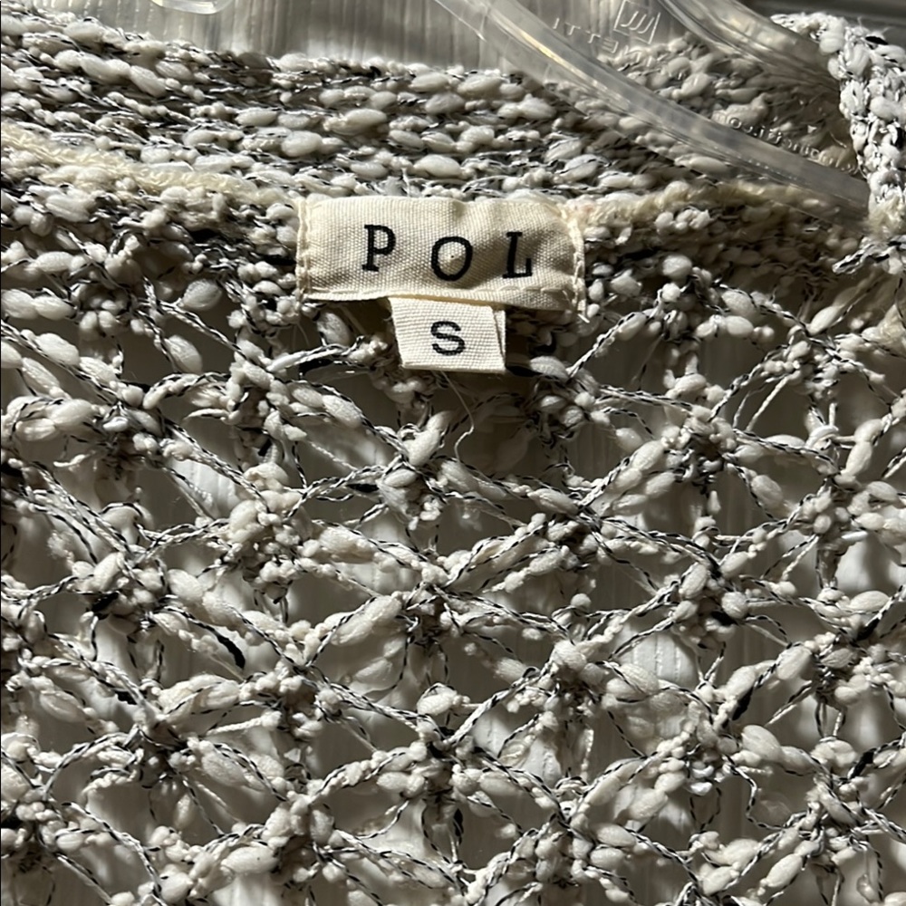 POL. Small White and Black Knit Sweater crochet